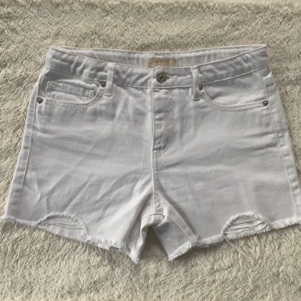 white jean shorts